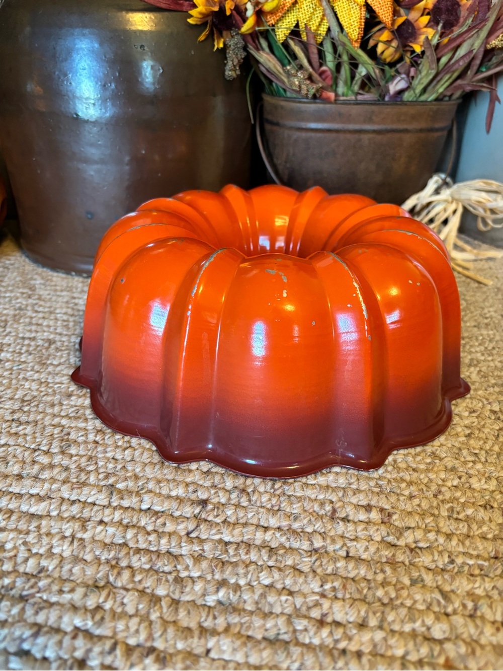 Orange Ombre Bundt Cake Mold - Home Kitchen